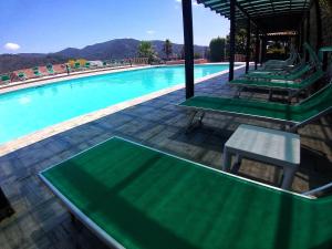 The swimming pool at or close to Al Barcoco
