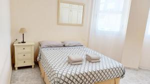 Postel nebo postele na pokoji v ubytování Centric 2 bedrooms Apartment near to the beach - by TENERIFEHINTS