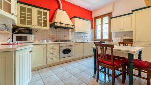 Kuchyň nebo kuchyňský kout v ubytování Italianway - Boninsegna 1