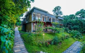 Vrt pred nastanitvijo Kuruva Island Resort And Spa - By KABINI BREEZE, Wayanad