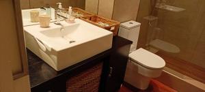 Łazienka w obiekcie BERNABEU, luxury y luminoso apartamento entero