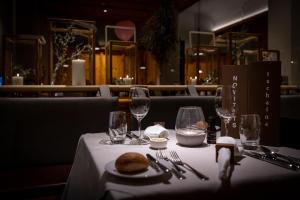 Pijača v nastanitvi Hotel Schweizerhof Lenzerheide