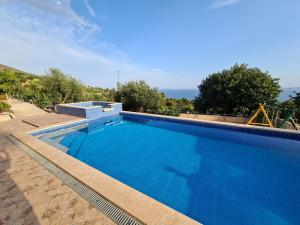 Fotografia z galérie ubytovania Apartments with a swimming pool Mokalo, Peljesac - 639 v destinácii Orebić