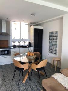 A kitchen or kitchenette at MIRADOR DE MERESE
