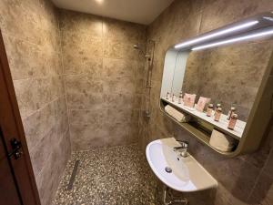 Ένα μπάνιο στο Tsarevets Residence +53 φωτογραφίες