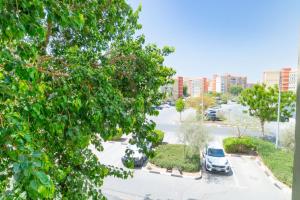 Foto dalla galleria di Fully equipped studio near to metro - HRI a Dubai