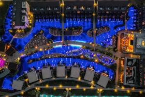 Бассейн в Akra Fethiye Tui Blue Sensatori - Ultra All Inclusive или поблизости
