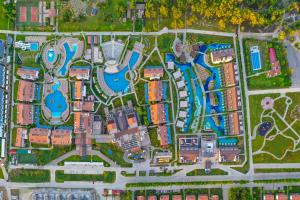 Бассейн в Akra Fethiye Tui Blue Sensatori - Ultra All Inclusive или поблизости