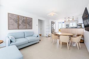 Posedenie v ubytovaní New charming house 150 meters from the beach