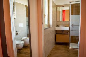 Ванная комната в KOSMOS B&B
