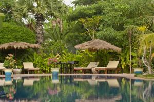 Bazén v ubytování Battambang Resort nebo v jeho okolí