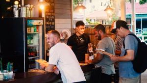 Gäste, die in der Unterkunft Revolution Hostel Pai übernachten
