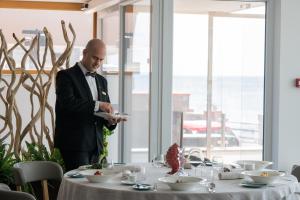Hostia v ubytovaní Grand Hotel Faraglioni