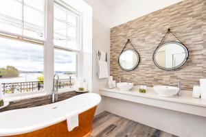Gambar di galeri bagi Eccles Hotel and Spa di Glengarriff