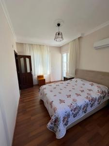 Postel nebo postele na pokoji v ubytování Lara beach furnıshed flat
