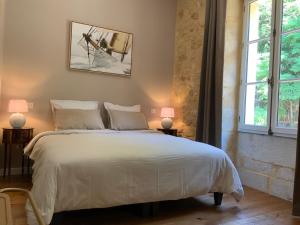 Château d'Argentonesse客房内的一张或多张床位
