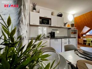 Kuchyň nebo kuchyňský kout v ubytování Apartmán Michaela - Horní náměstí - Wifi