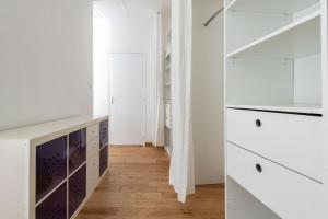 Fotografia z galérie ubytovania Belle maison familiale contemporaine avec piscine v destinácii Nantes