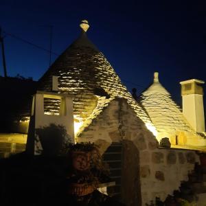 Foto dalla galleria di TRULLO PIETRAPOESIA a Ostuni