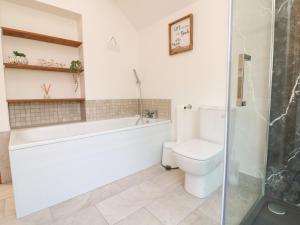 Koupelna v ubytování Torrs Walk View + 12 fotografií