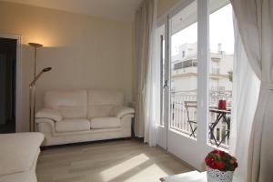 Posezení v ubytování Rubí: Luminoso apartamento a 1 minuto de la playa
