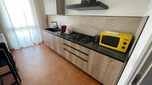 Kuchyňa alebo kuchynka v ubytovaní ONLY THE BEST 3 tra Treviso e Venezia