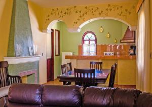 Ruang duduk di Suites Bello Xochimilco +18 gambar