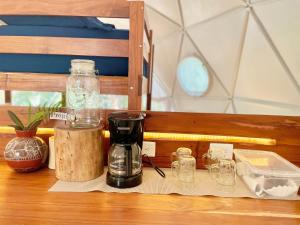 Nápoje v ubytování Ku kuk Glamping