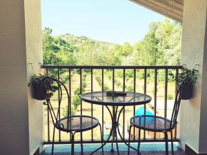 Balkon lub taras w obiekcie Ospitalità Agricola di Langa Alloggio Mansardato Vacanze