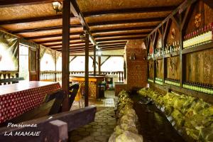 Imagen de la galería de Pensiunea La Mamaie, en Cheia