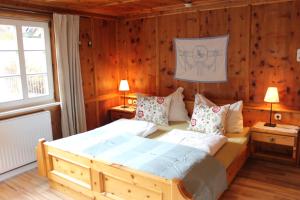Fotografie z fotogalerie ubytování Ferienhaus Steinau v destinaci Kappl