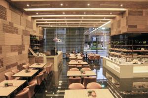 Restaurace v ubytování Capital Hotel SongShan