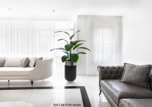 A seating area at Luxury Suites by NOK ISTANBUL NISANTASI