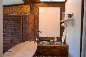 Douceur Tropicale Proximité plage et commercesにあるバスルーム