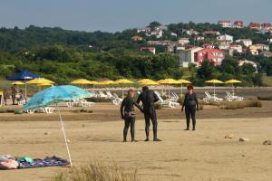 Fotografia z galérie ubytovania Apartments with a parking space Tribulje, Krk - 15223 v destinácii Dobrinj