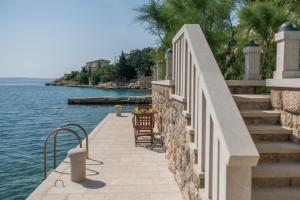 Fotografia z galérie ubytovania Apartments by the sea Baric Draga, Karlobag - 15583 v destinácii Barić Draga