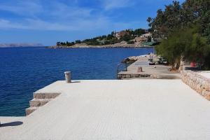Fotografia z galérie ubytovania Apartments by the sea Baric Draga, Karlobag - 16148 v destinácii Barić Draga