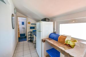 Kuchyň nebo kuchyňský kout v ubytování Apartment Vir - Pedinka 294e