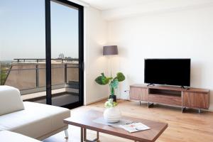 KULA North Sydney TV 또는 엔터테인먼트 센터