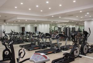 Posilňovňa alebo fitness centrum v ubytovaní Gorukle Oruc Hotel & Spa