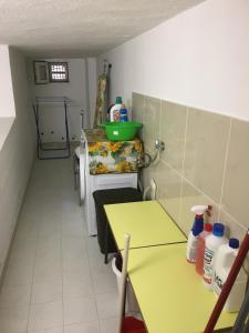 Kuchyň nebo kuchyňský kout v ubytování La casa di Assunta