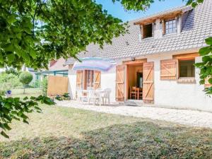 Fotografie z fotogalerie ubytování Touques maison 5mn de la mer pour 10 personnes v destinaci Touques + 6 fotografií