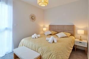 Postel nebo postele na pokoji v ubytování Casa Lhosa Villa patio 3 étoiles