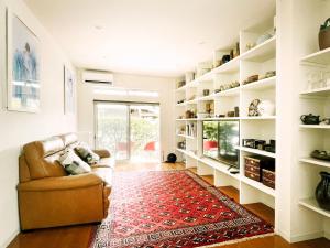 Posezení v ubytování Akizuki Gallery House + 16 fotografií