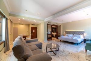 Кровать или кровати в номере Hotel Bahía de Vigo