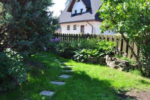 Vonkajšia záhrada v ubytovaní Skalny ogród