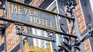 Certifikát, hodnocení, plakát nebo jiný dokument vystavený v ubytování Meyers Hotel Hittfeld