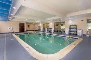 a large swimming pool in a hotel room at Comfort Inn & Suites Hillsville I-77 in Hillsville