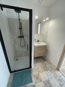 Kúpeľňa v ubytovaní Superbe studio moderne chic