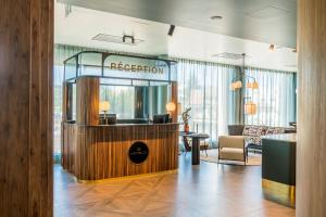 Un lugar para sentarse en Hotel D Bulle - La Gruyère